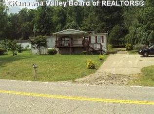 1783 Winfield Rd, Winfield, WV 25213