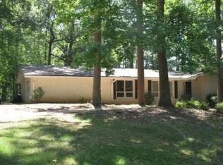 3332 Saint John Dr, East Pt, GA 30344