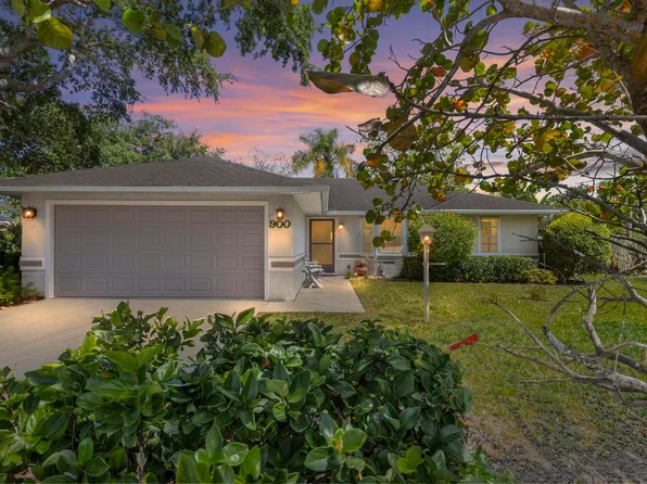 900 10th Court, Vero Beach, FL 32960