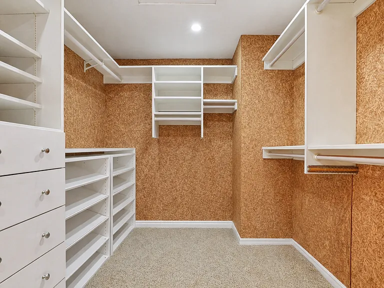 4182 Silliman Dr — Photo 22