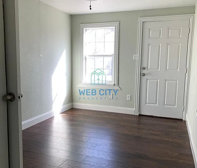 4530 Corregidor St — Photo 10