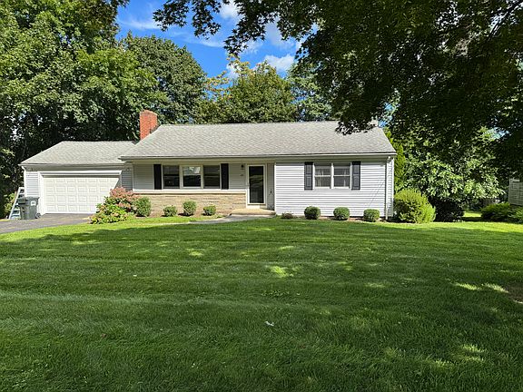 5th image of 22 Channing Rd