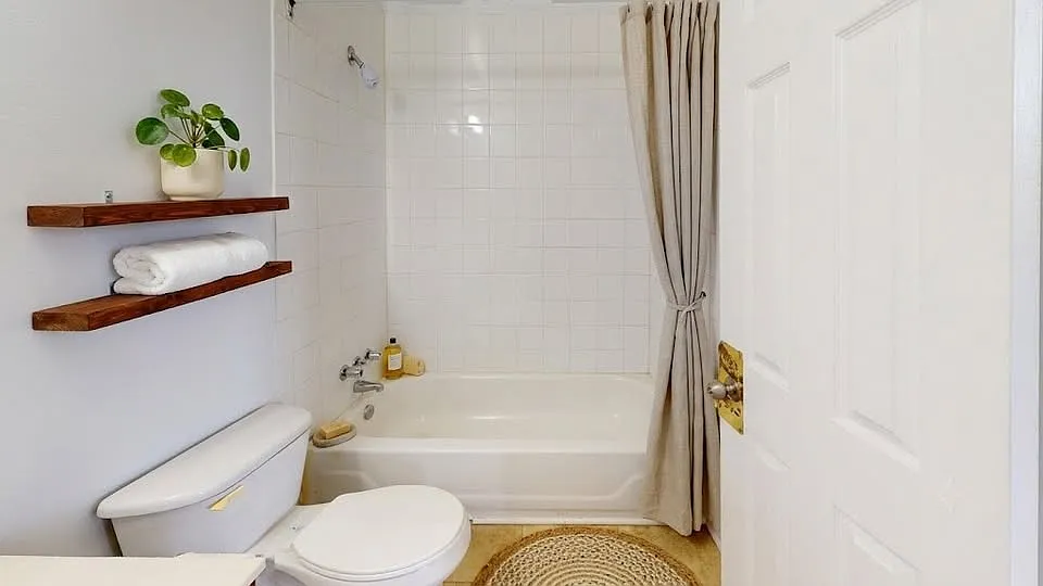 1 bed, $1,295 — Photo 3