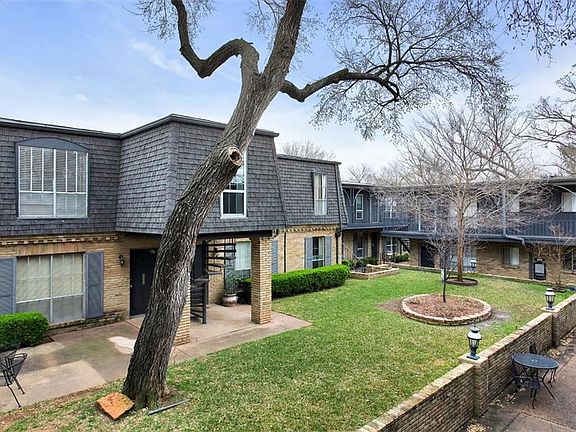 2nd image of 5018 Les Chateaux Dr #237
