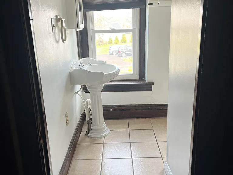 879 Main St #3 — Photo 10
