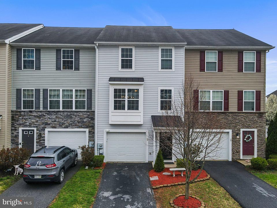 1st image of 16 Carmody Ln