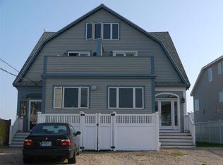24 Cliff Ave, Hampton, NH 03842