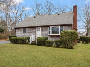 25 Ridgeway Dr, Warren, RI 02885