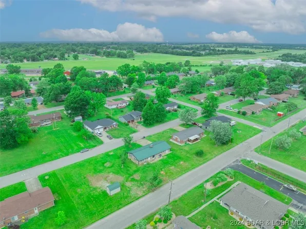 El Donna Ave, Eldon, MO 65026