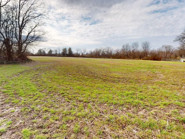 E 21st St, Sedalia, MO 65301