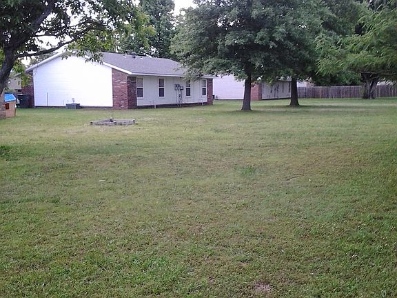2nd image of 2364 N Raven Ln