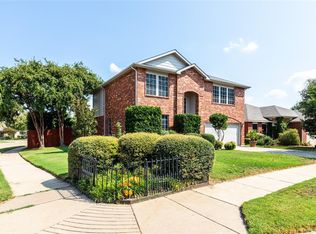 1116 Pine Ridge Rd, Roanoke, TX 76262