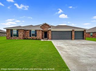 1208 Sunstone St, Claremore, OK 74017