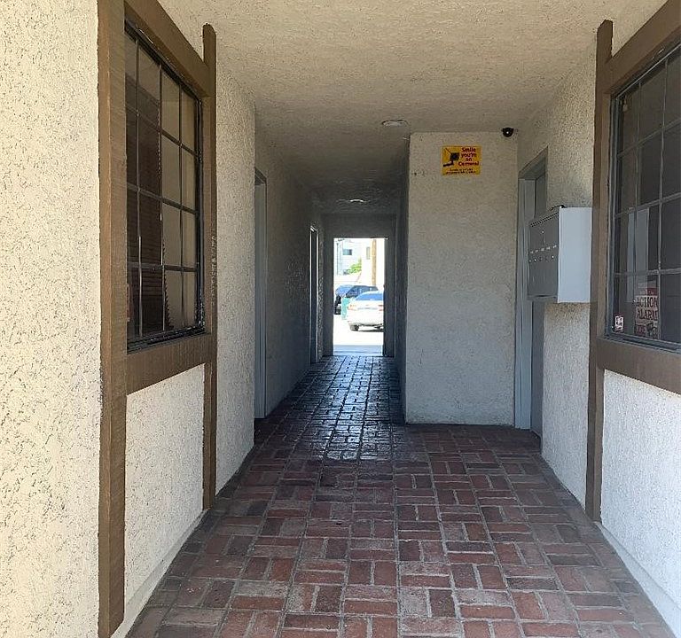 2nd image of 5665 Whitnall Hwy