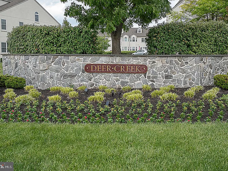 757 Whitetail Cir — Photo 37