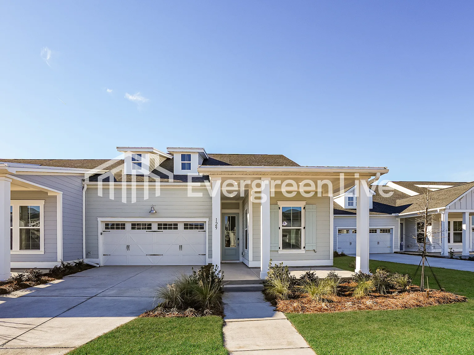 4 bed, 3.0 bath, 2075 sqft, $2,345 — Photo 1
