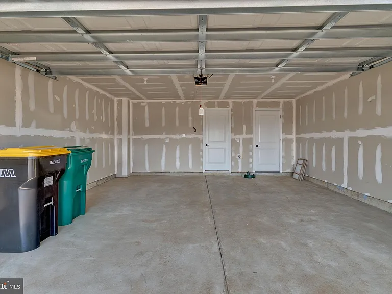 124 Bishop Way — Photo 24