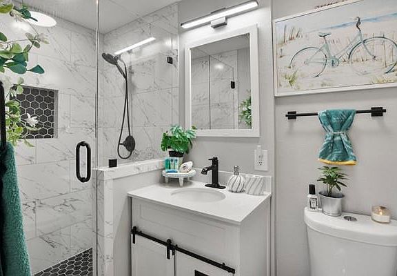 5th image of 611 W Page Ave #611