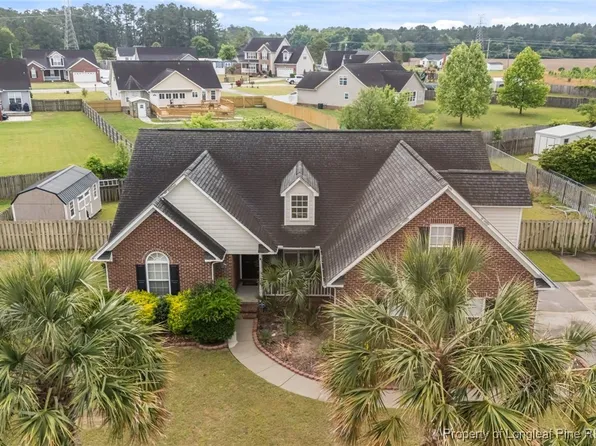 174 Sweet William Way, Raeford, NC 28376