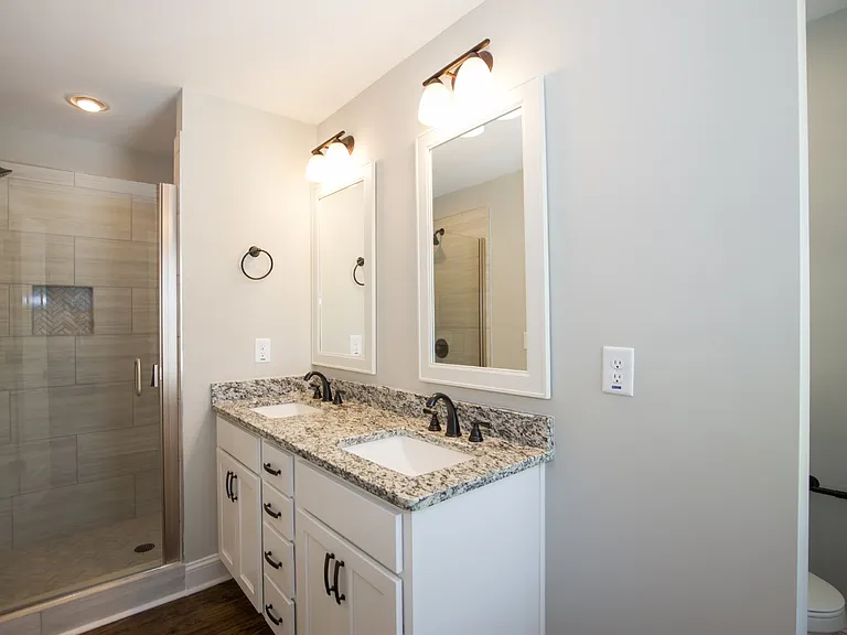 1021 Juniper Lake Rd — Photo 30