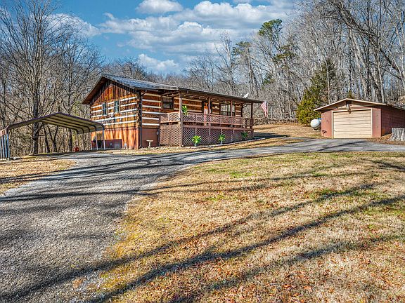 3rd image of 144 Hilltop Dr
