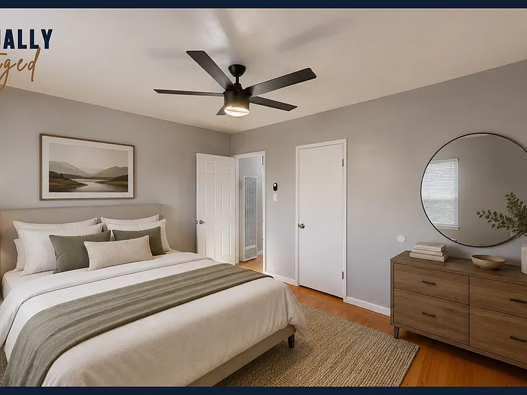 22815 Grand St — Photo 17