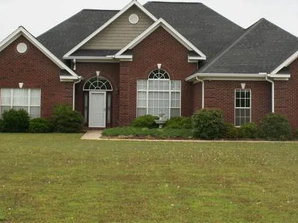 349 Seed Tick Rd, Caledonia, MS 39740