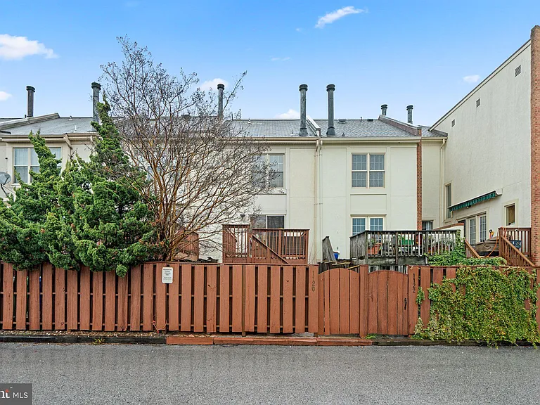 1120 S Kenwood Ave — Photo 39