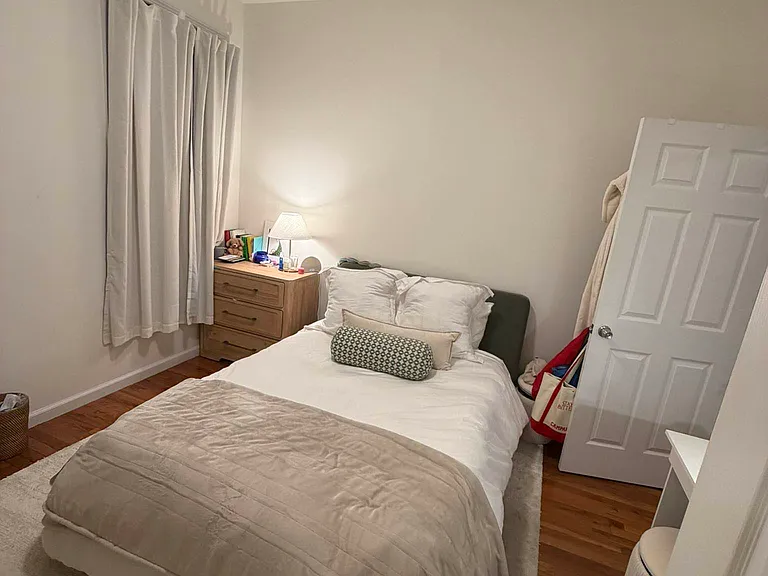 405 E 90th St #5B — Photo 12