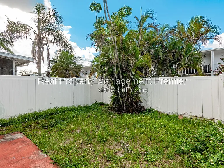 6768 SW 39th Ct — Photo 26
