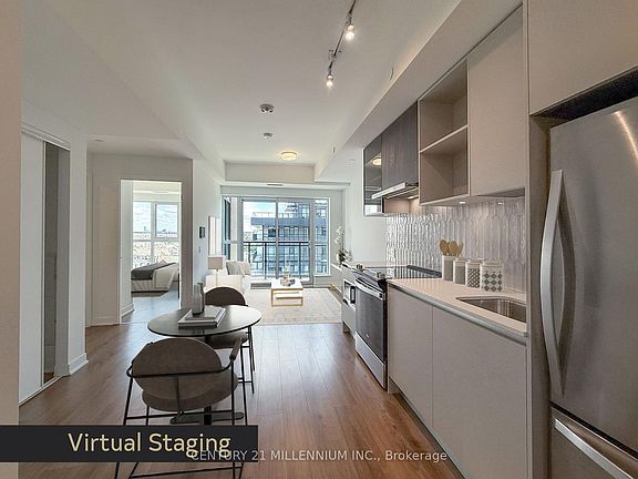 4th image of 405 Dundas St W #810
