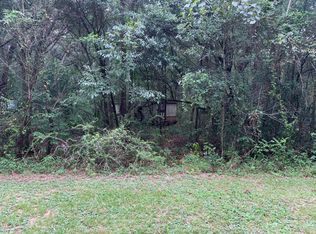 211 Charles Ave, Interlachen, FL 32148