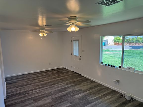 3rd image of 1638 E Amelia Ave APT 3