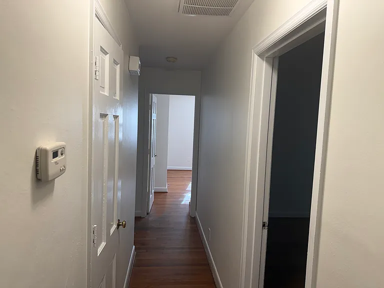 880 Catalina Dr — Photo 7