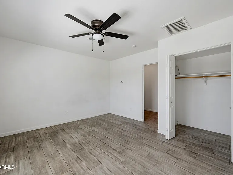 907 N 22nd Pl #3 — Photo 5