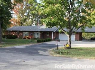 213 W Oak St, El dorado springs, MO 64744