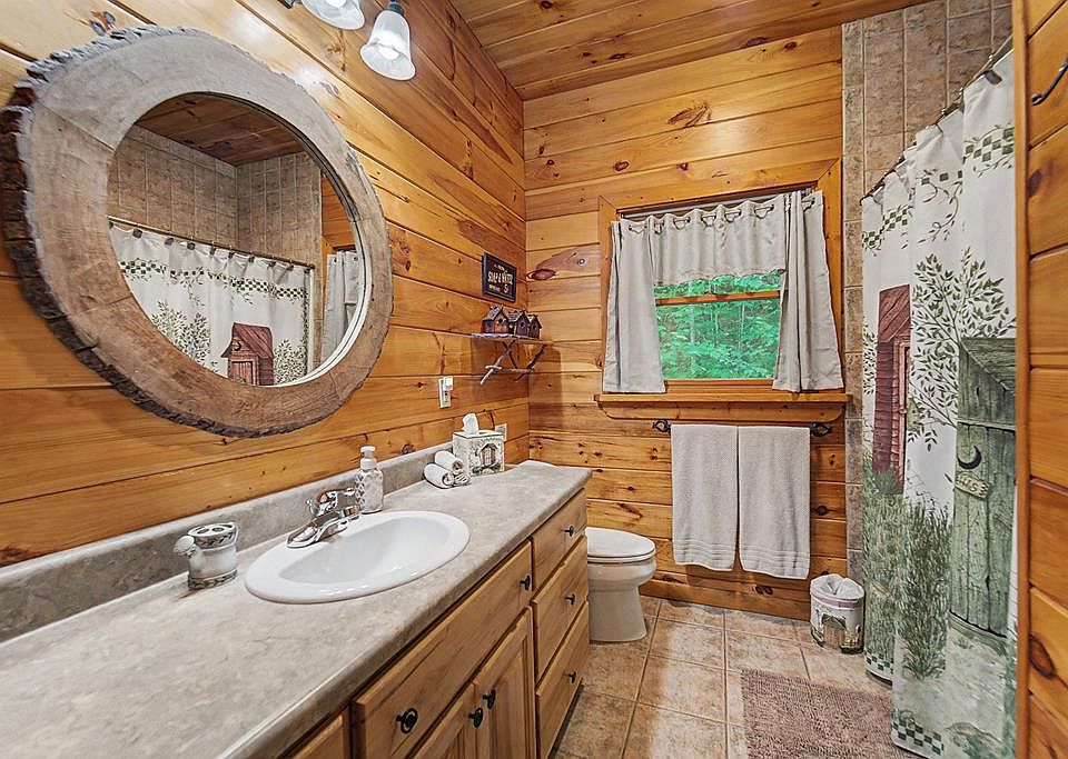 31st image of 453 Macs Mountain Retreat Ln