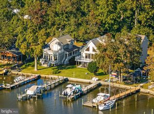 8206 Riverside Dr, Pasadena, MD 21122