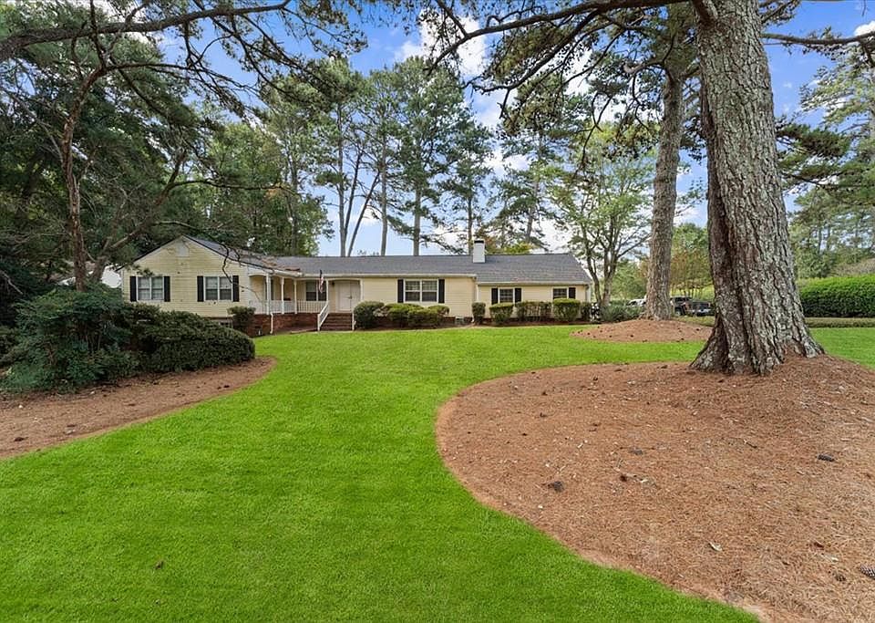 1st image of 595 Hembree Rd