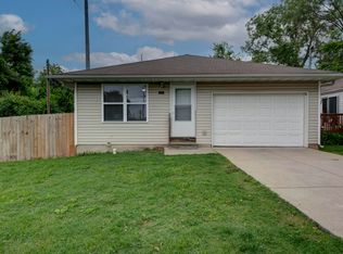 3243 W Lynn St, Springfield, MO 65802