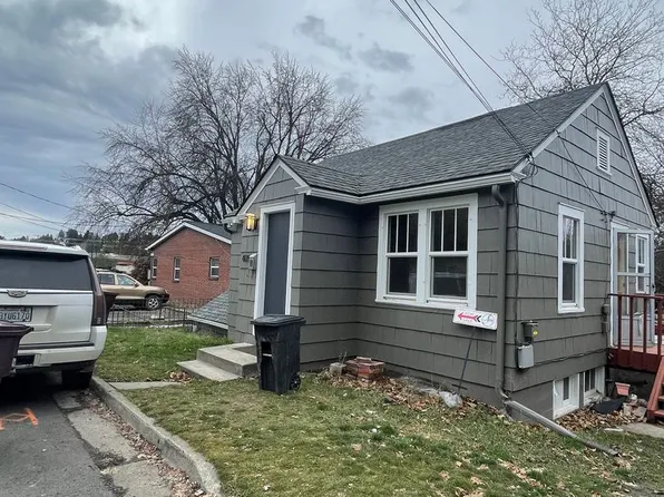 403 NE Gray Ln, Pullman, WA 99163