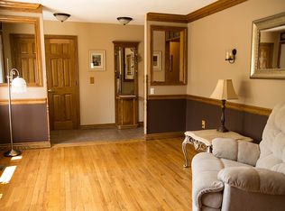 4558 N River Rd, North Street, MI 48049