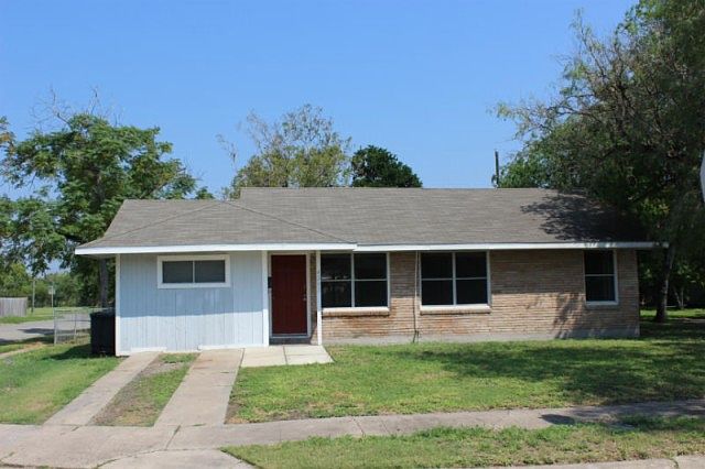 1st image of 4202 Lamont St