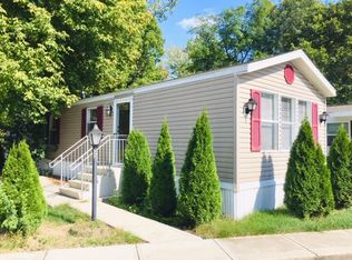 33 Spring Lake Ct, Delaware, OH 43015