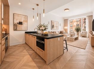 660 Lexington Ave #3C, New York, NY 10022