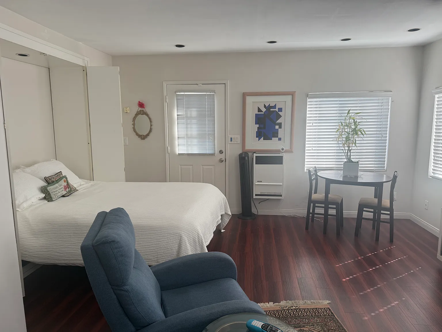 Studio, 360 sqft, $2,500 — Photo 2