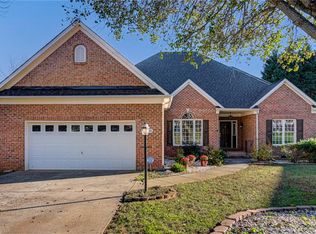 6800 Gray Moss Ct, Clemmons, NC 27012