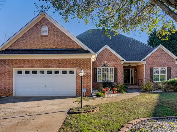 6800 Gray Moss Ct, Clemmons, NC 27012