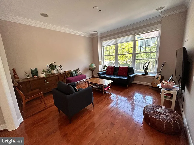 202 Cobblestone Dr — Photo 7