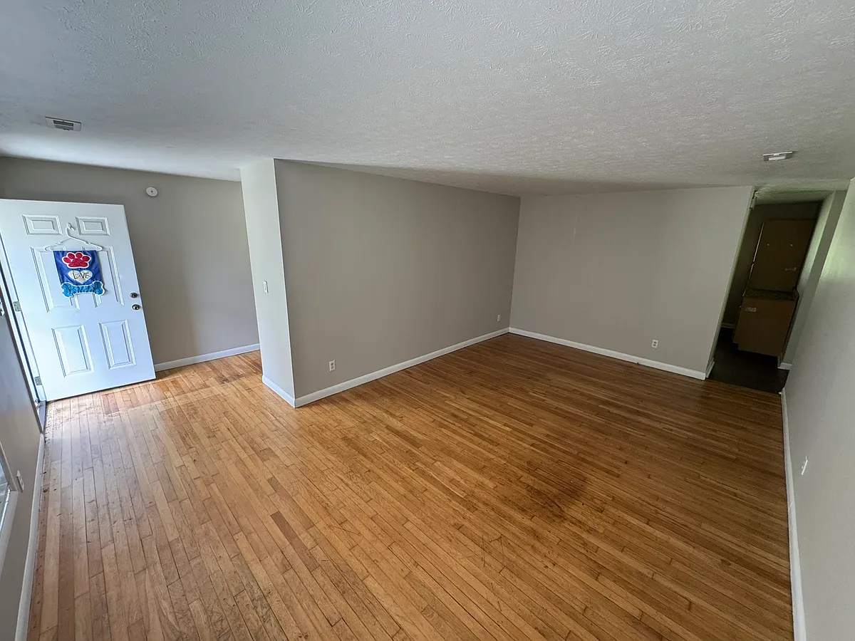 Building Photo - 424 Morgan Ln